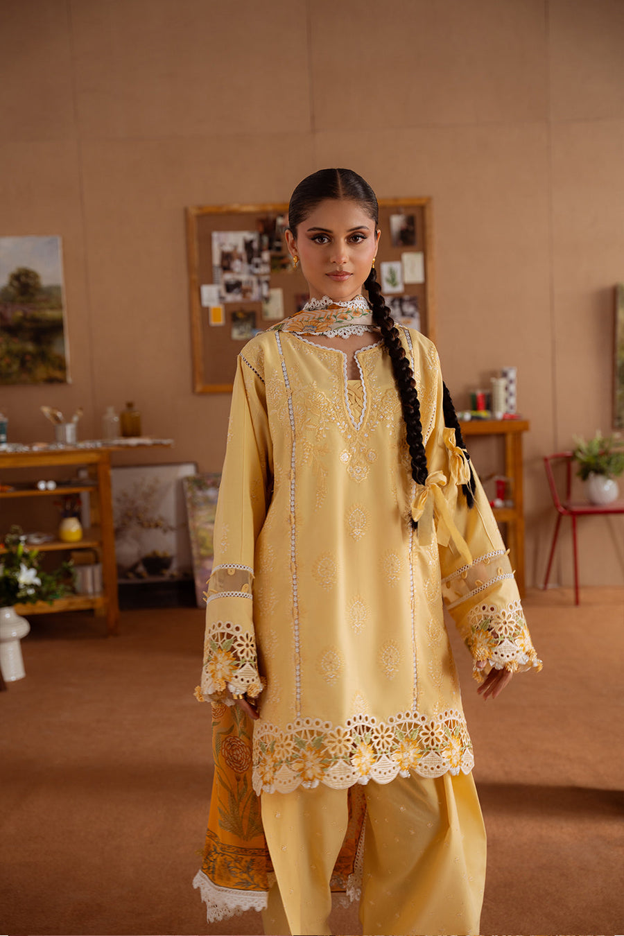 Saira Rizwan Laanem Embroidered Lawn Unstitched 3Pc Suit SRL25-04A LEYLA