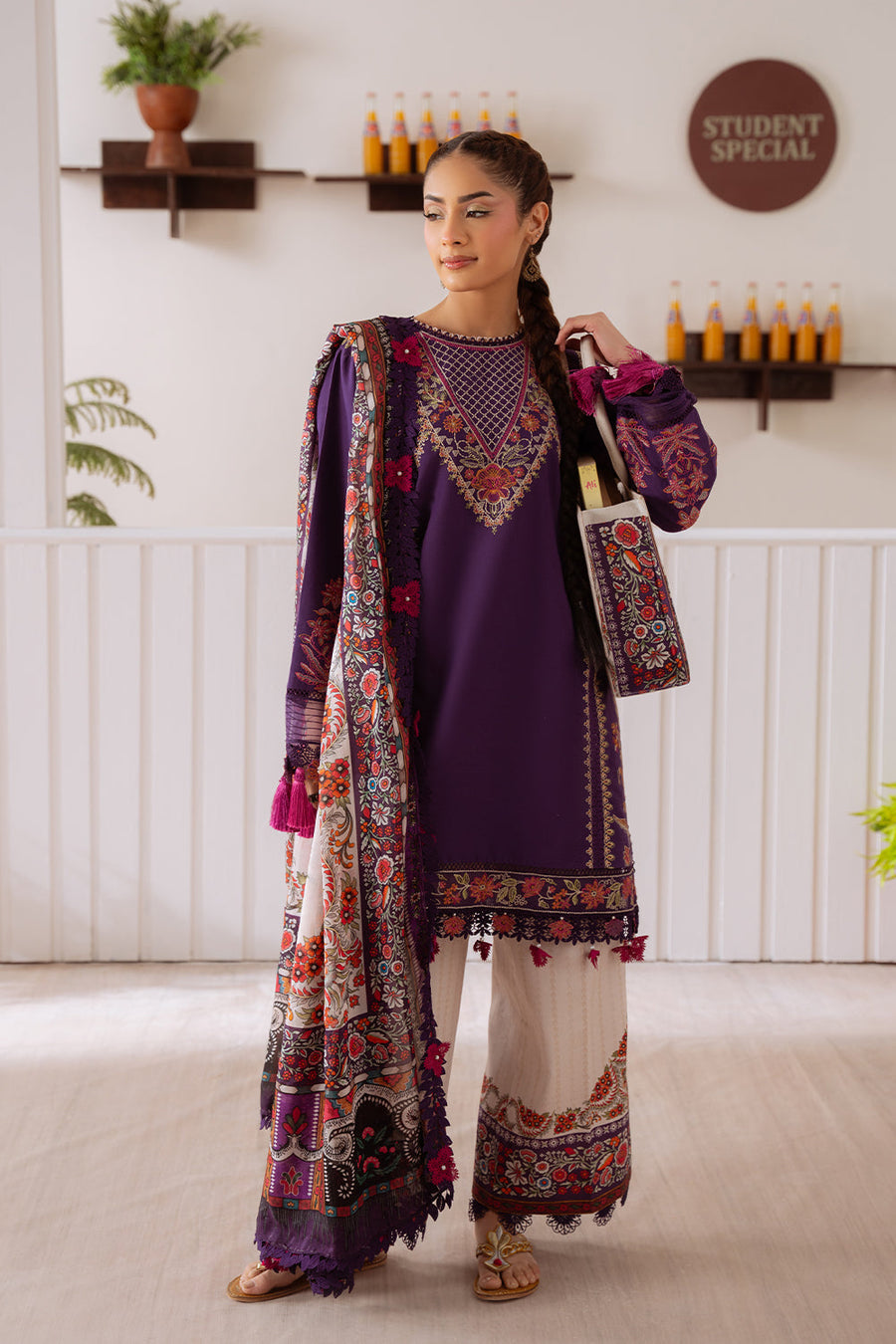 Saira Rizwan Laanem Embroidered Lawn Unstitched 3Pc Suit SRL25-05B ELIF