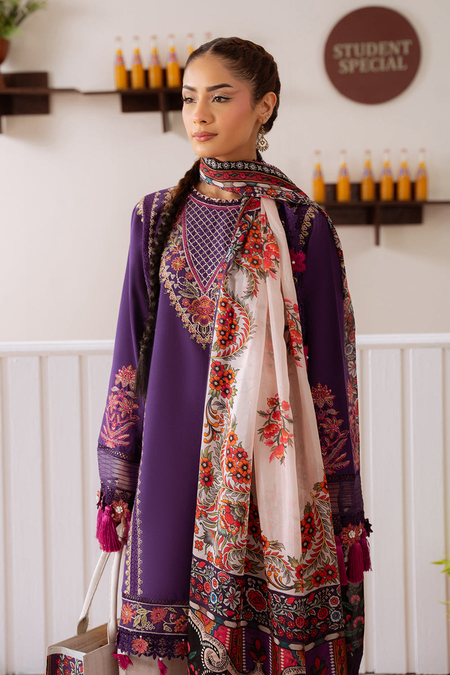 Saira Rizwan Laanem Embroidered Lawn Unstitched 3Pc Suit SRL25-05B ELIF