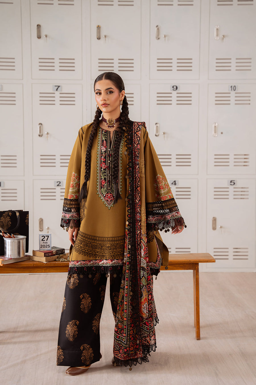 Saira Rizwan Laanem Embroidered Lawn Unstitched 3Pc Suit SRL25-06A NAZLI