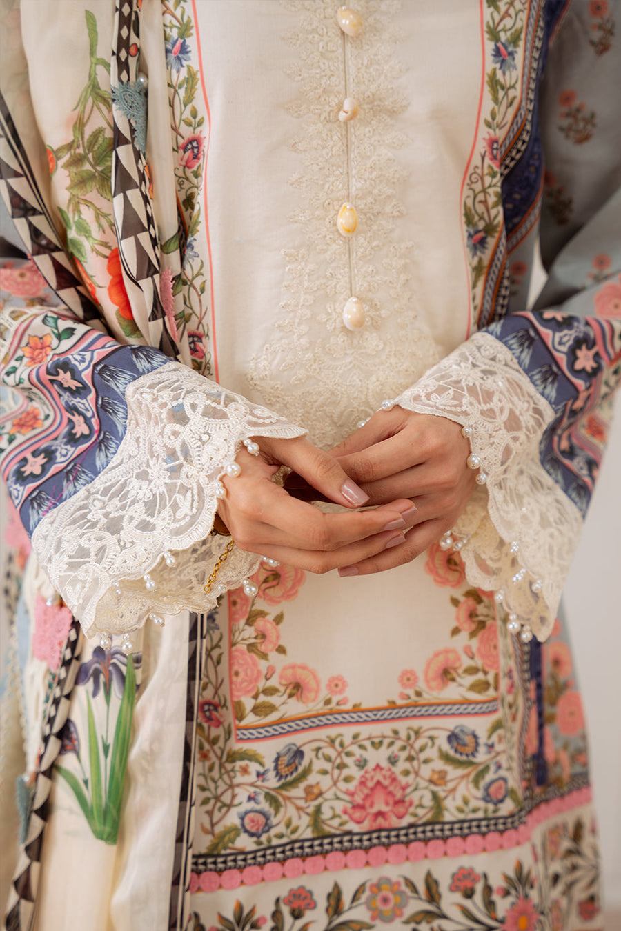 Saira Rizwan Laanem Embroidered Lawn Unstitched 3Pc Suit SRL25-07B ZUMRA