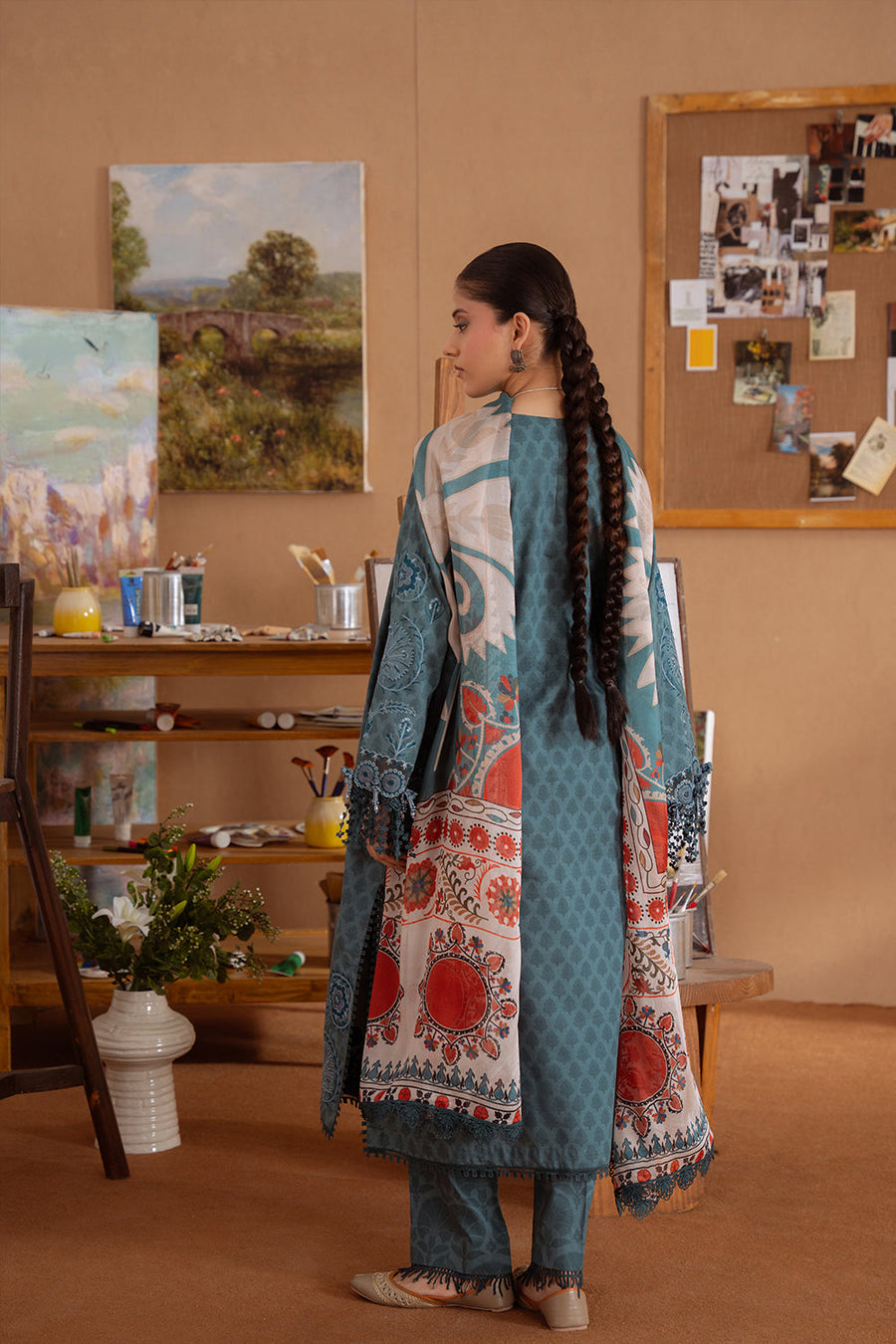 Saira Rizwan Laanem Embroidered Lawn Unstitched 3Pc Suit SRL25-08B SEREN