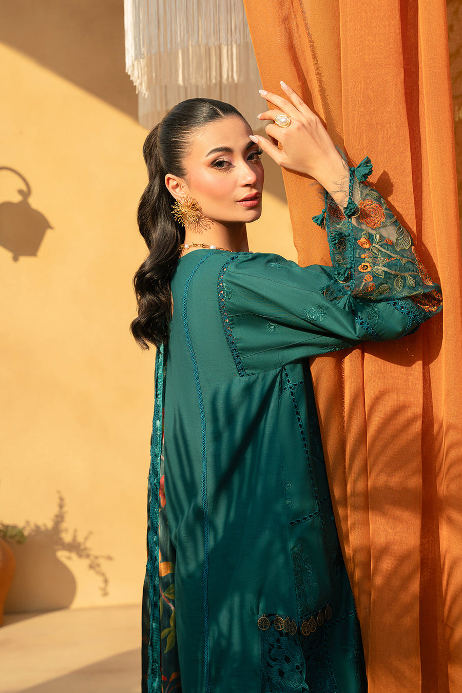 Saira Rizwan Embroidered Luxury Lawn Unstitched 3Pc Suit SRL25-10 LIRA