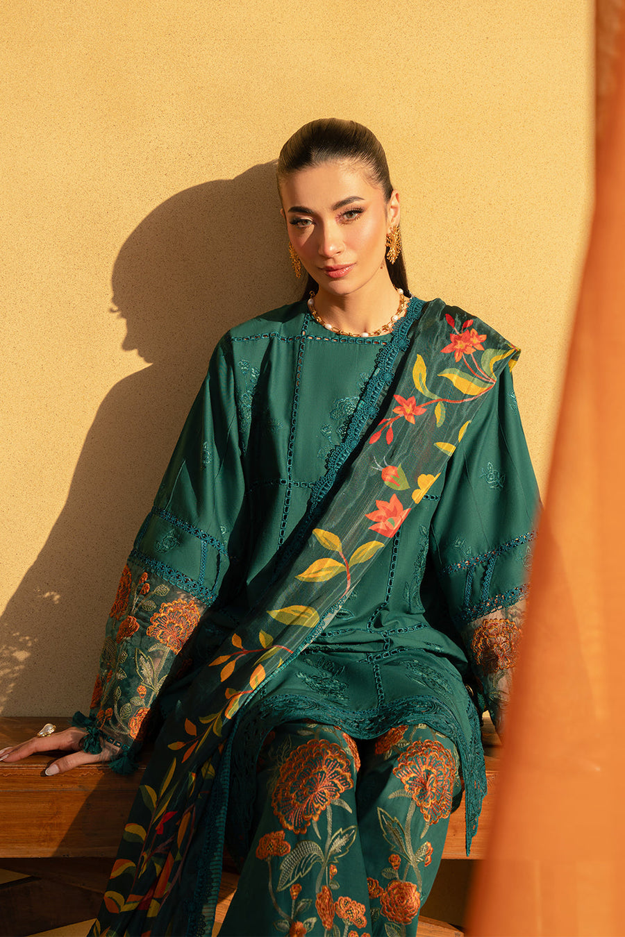 Saira Rizwan Embroidered Luxury Lawn Unstitched 3Pc Suit SRL25-10 LIRA
