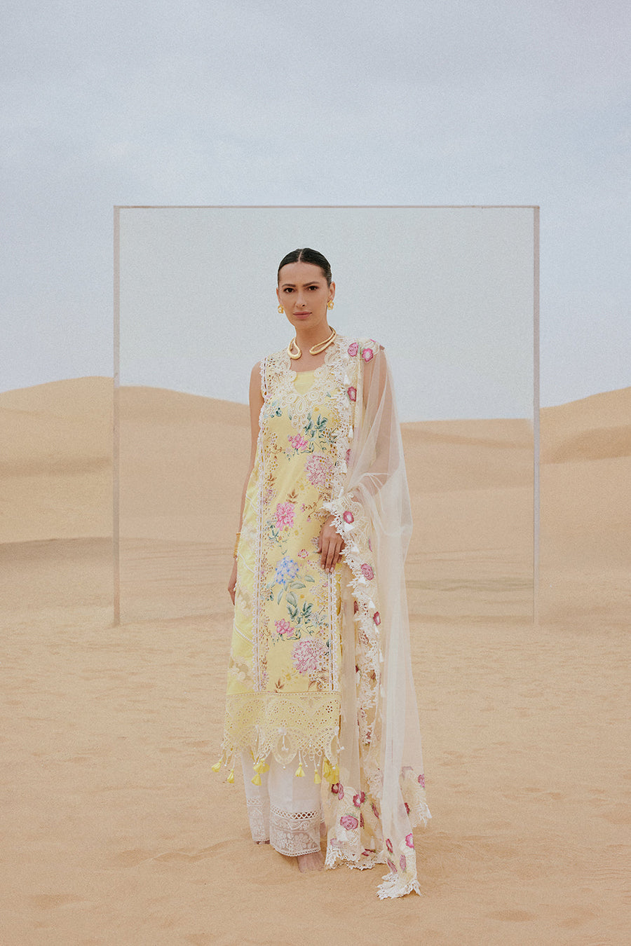 Saira Rizwan Embroidered Luxury Lawn Unstitched 3Pc Suit SRL26-04 AREZOU