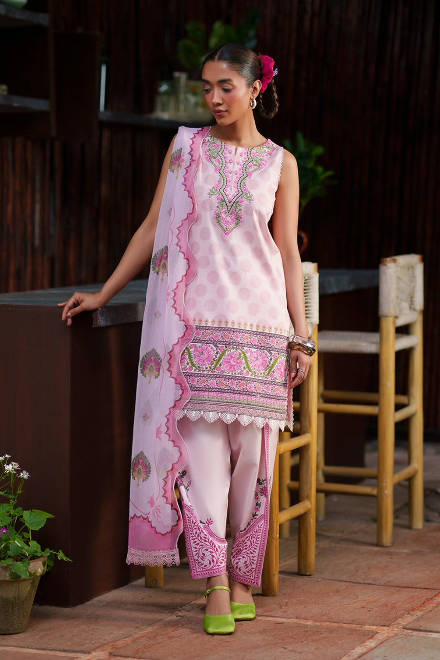 Saira Rizwan Laanem Embroidered Lawn Unstitched 3Pc Suit SRL26-05B AZURA