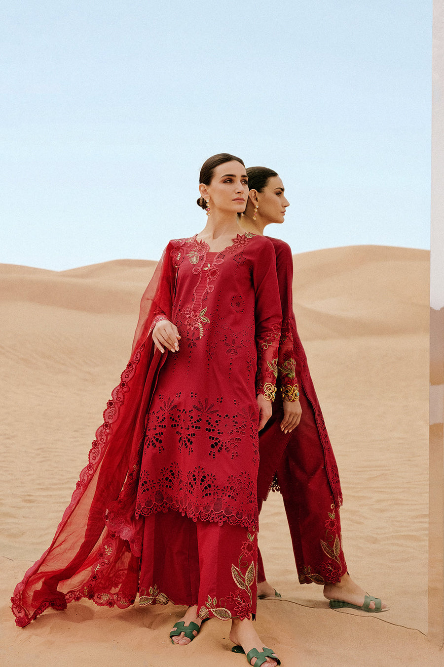 Saira Rizwan Embroidered Luxury Lawn Unstitched 3Pc Suit SRL26-06 RAYLI