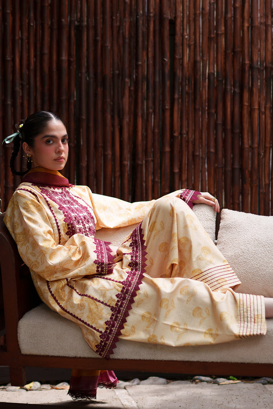 Saira Rizwan Laanem Embroidered Lawn Unstitched 3Pc Suit SRL26-06A ZAREEN