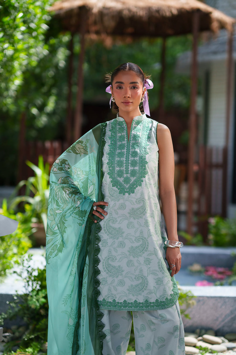 Saira Rizwan Laanem Embroidered Lawn Unstitched 3Pc Suit SRL26-06B ZAREEN