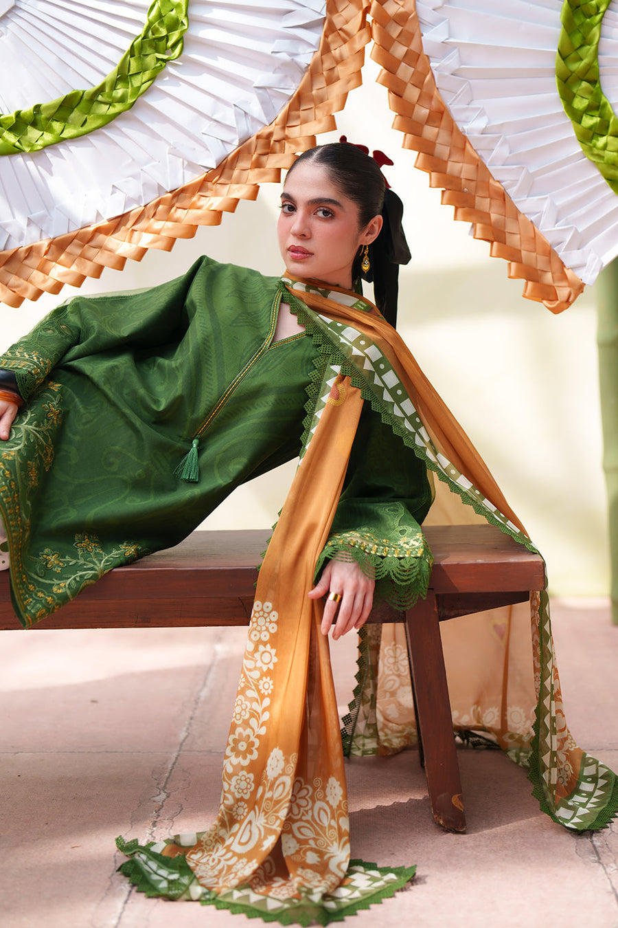 Saira Rizwan Laanem Embroidered Lawn Unstitched 3Pc Suit SRL26-08A ELOWEN