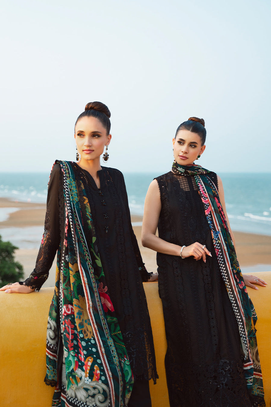 Saira Rizwan Embroidered Lawn Unstitched 3Pc Suit SRLL2-24-01 Ayzel