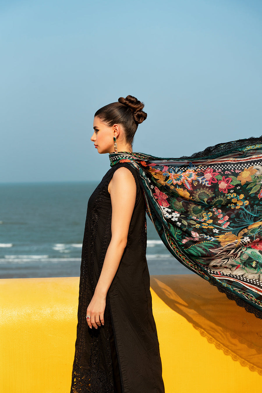 Saira Rizwan Embroidered Lawn Unstitched 3Pc Suit SRLL2-24-01 Ayzel