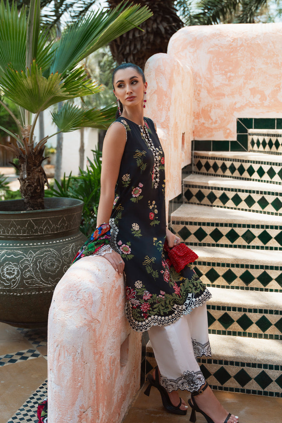 Saira Rizwan Embroidered Lawn Unstitched 3Pc Suit SRLL2-24-08 Cecil