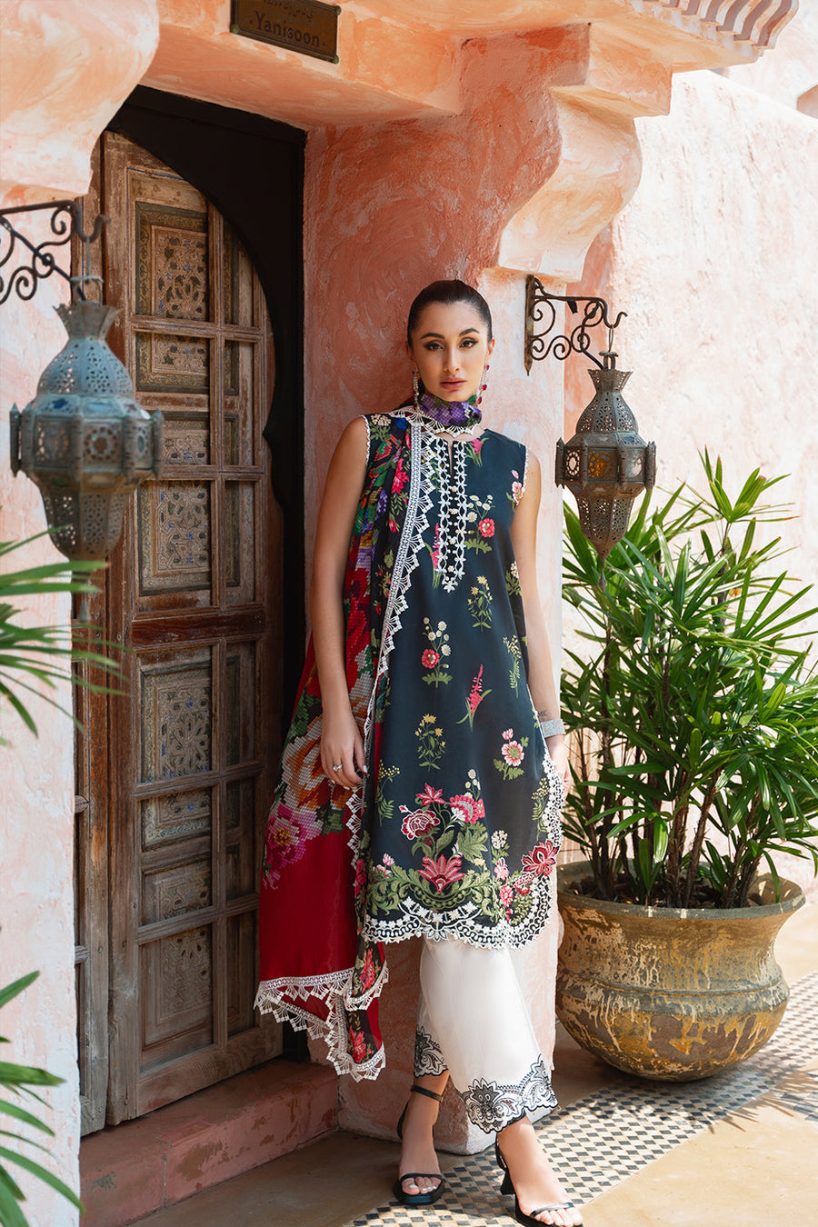 Saira Rizwan Embroidered Lawn Unstitched 3Pc Suit SRLL2-24-08 Cecil