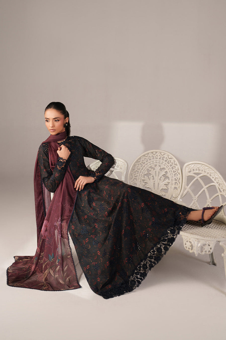 IZNIK Spring Summer Embroidered Lawn Unstitched 3Pc Suit SS-09