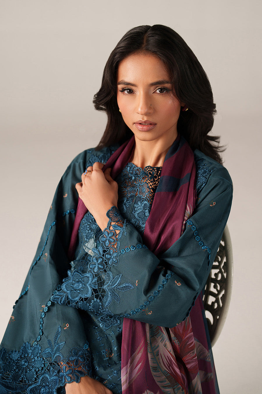IZNIK Spring Summer Embroidered Lawn Unstitched 3Pc Suit SS-10