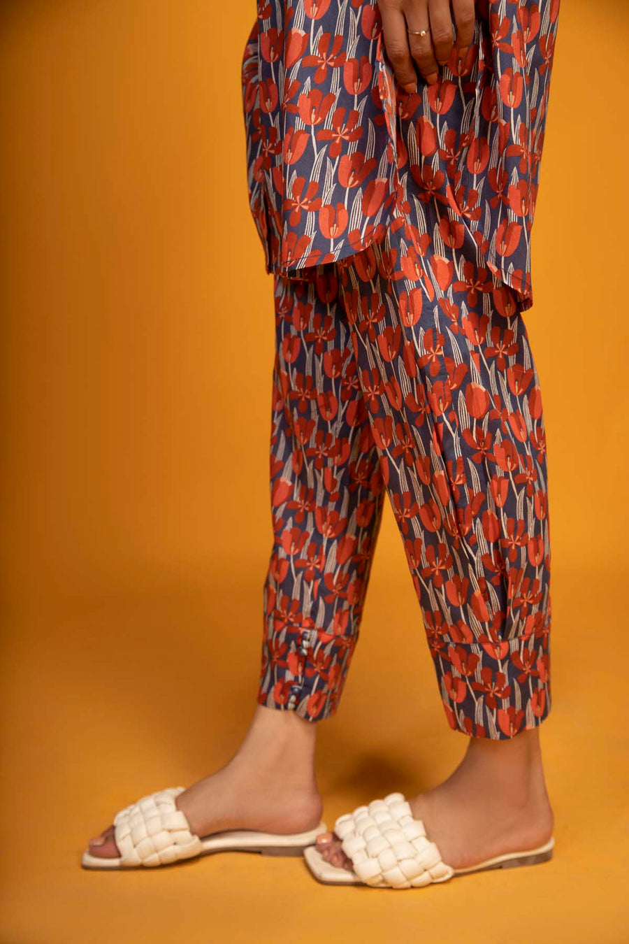 SAHAR Spring Summer Unstitched Printed Lawn 2 Piece Suit SSL-V3-23-19