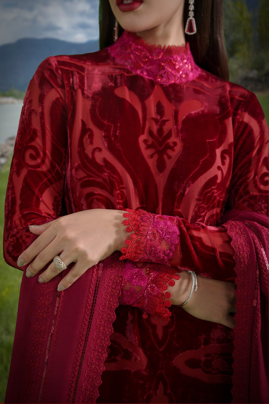 Sable Vogue Embroidered Velvet Unstitched 3Pc Suit SWC-04-23