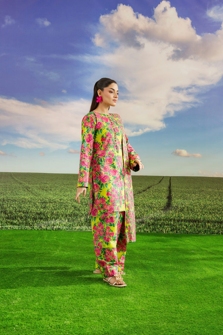 Feathers Dosti Digital Printed Khaddar Unstitched 3Pc Suit SYNARA-FT574
