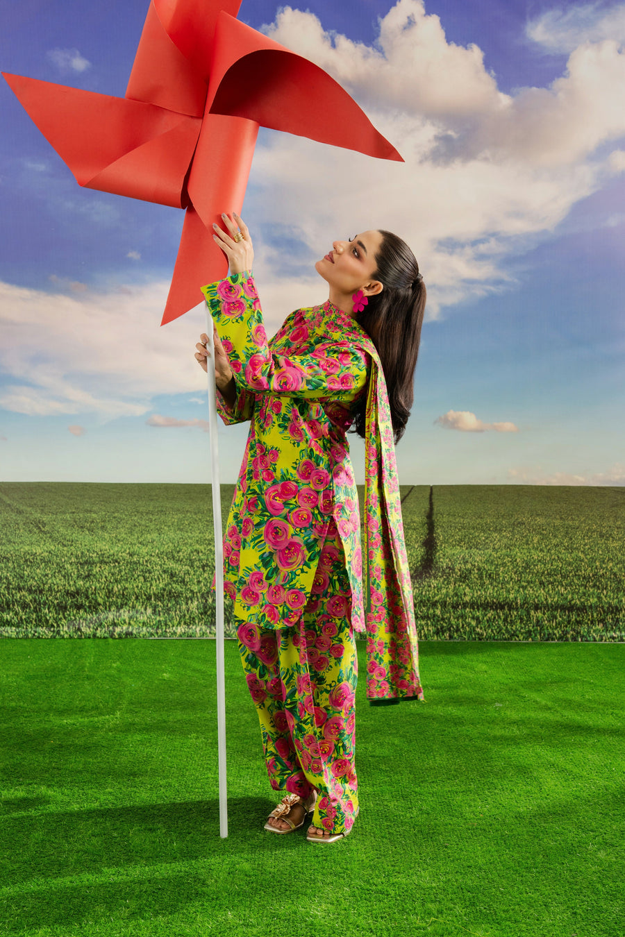 Feathers Dosti Digital Printed Khaddar Unstitched 3Pc Suit SYNARA-FT574