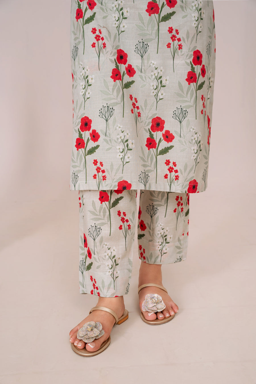 Feathers Digital Printed Khaddar Unstitched 2Pc Suit SYNEL-FT606