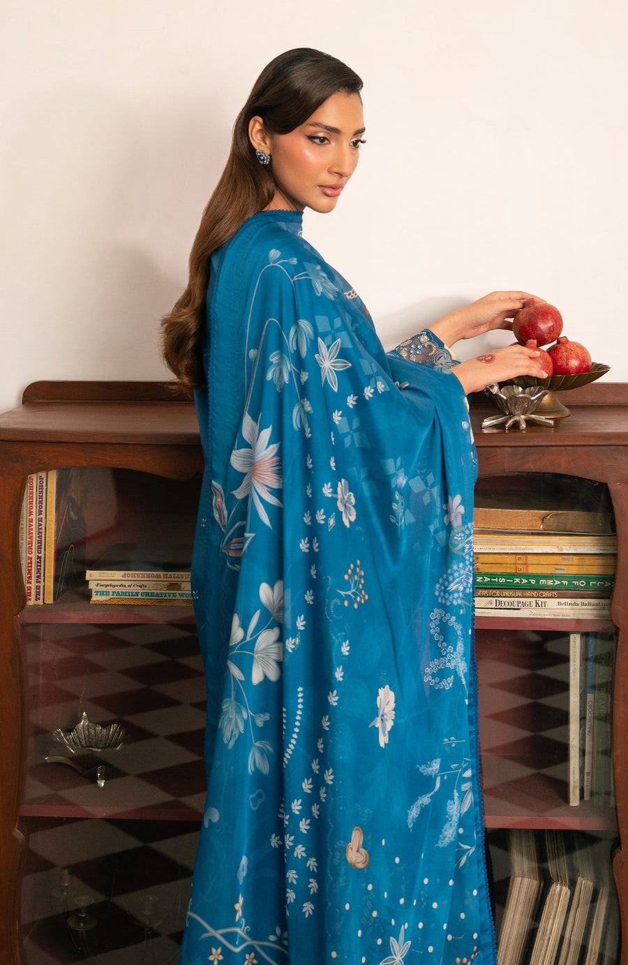 Seran Lamhay Embroidered Lawn Unstitched 3Pc Suit D-02 SAHAR