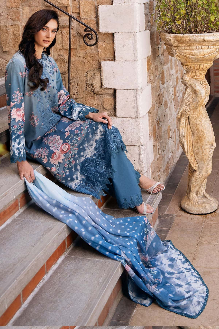 Afrozeh Damask The Holiday Unstitched Lawn 3Pc Suit AL-25-V2-01A SERAPHINA