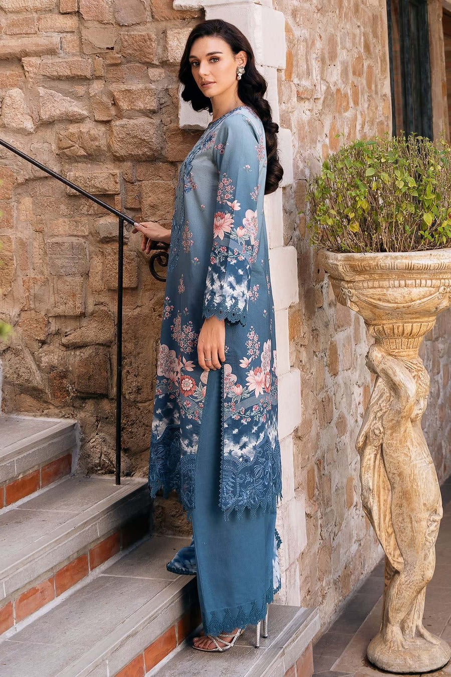 Afrozeh Damask The Holiday Unstitched Lawn 3Pc Suit AL-25-V2-01A SERAPHINA