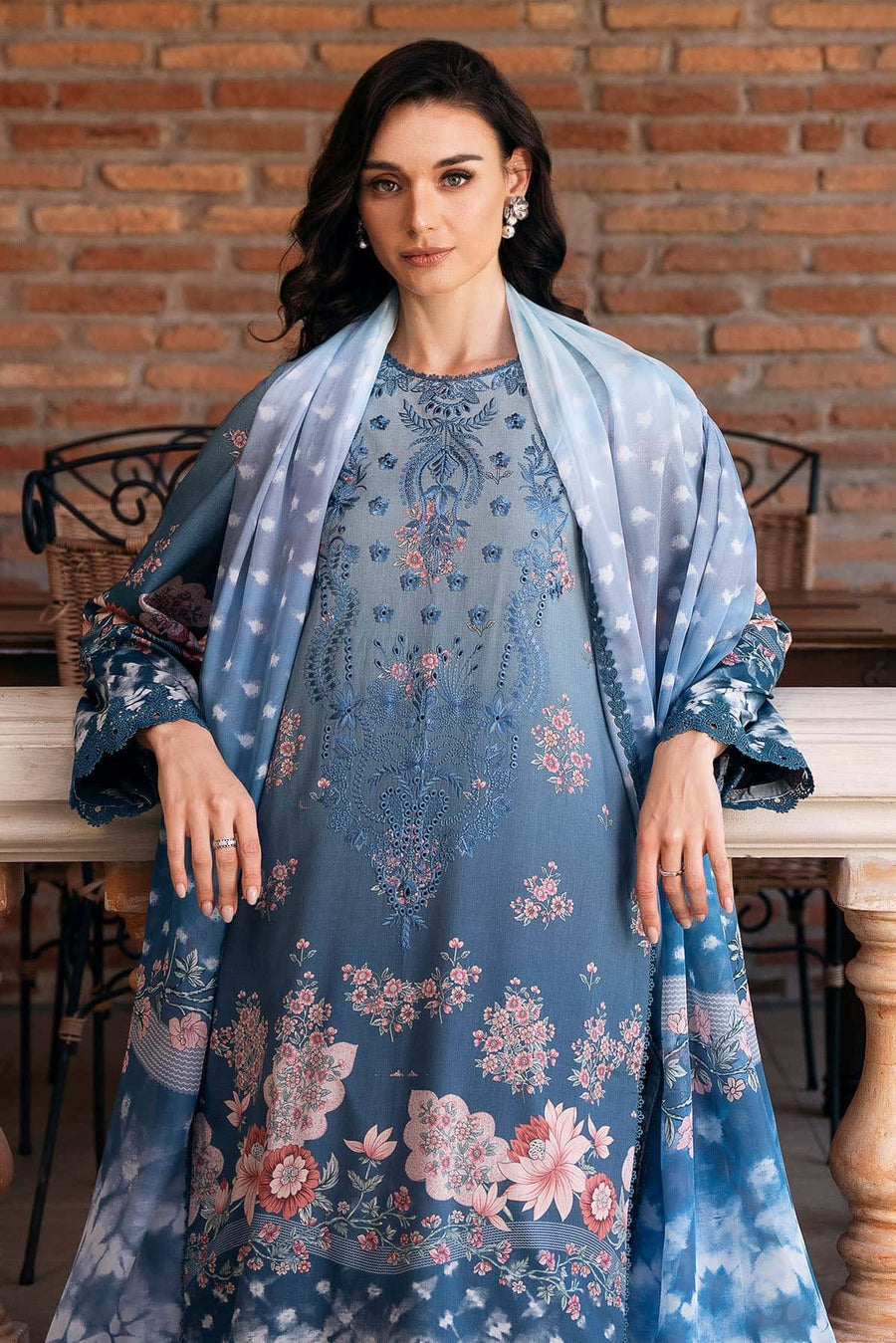 Afrozeh Damask The Holiday Unstitched Lawn 3Pc Suit AL-25-V2-01A SERAPHINA