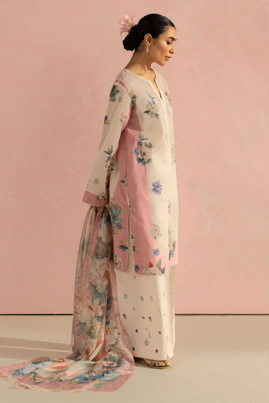 Coco by Zara Shahjahan Prints Unstitched Lawn 3Pc Suit D-02B SOFIA
