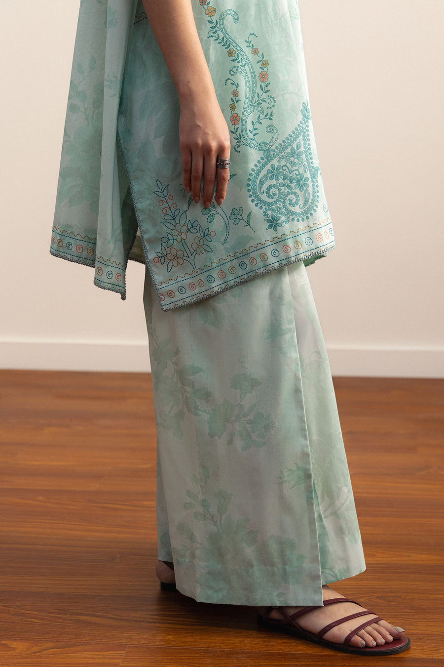Coco by Zara Shahjahan Prints Unstitched Lawn 3Pc Suit D-03B Sora