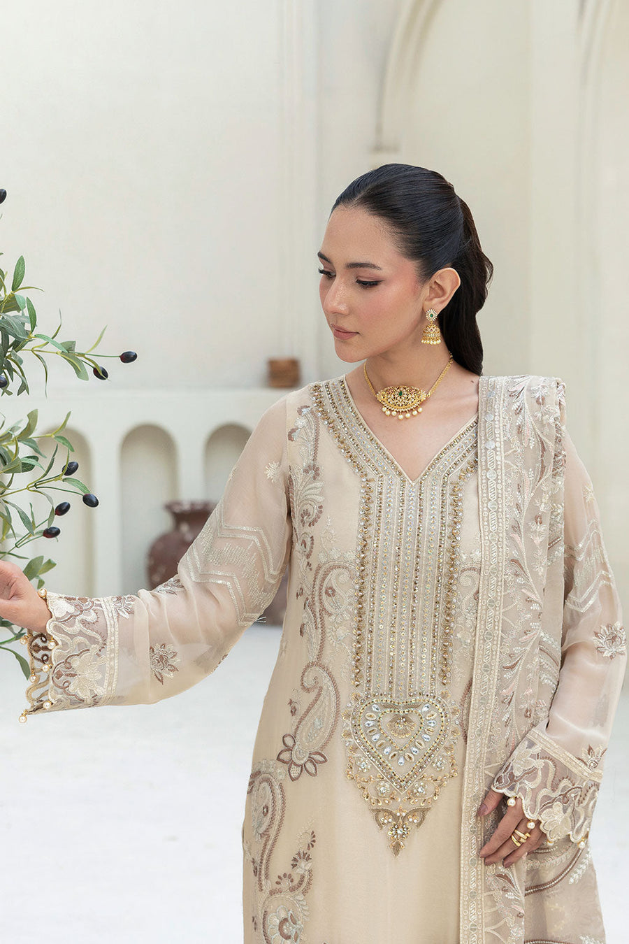 Ramsha Dastan Vol-05 Embroidered Chiffon Unstitched 3Pc Suit T-502