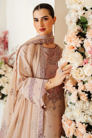 Taffy Close Up - Luxe Raw Silk