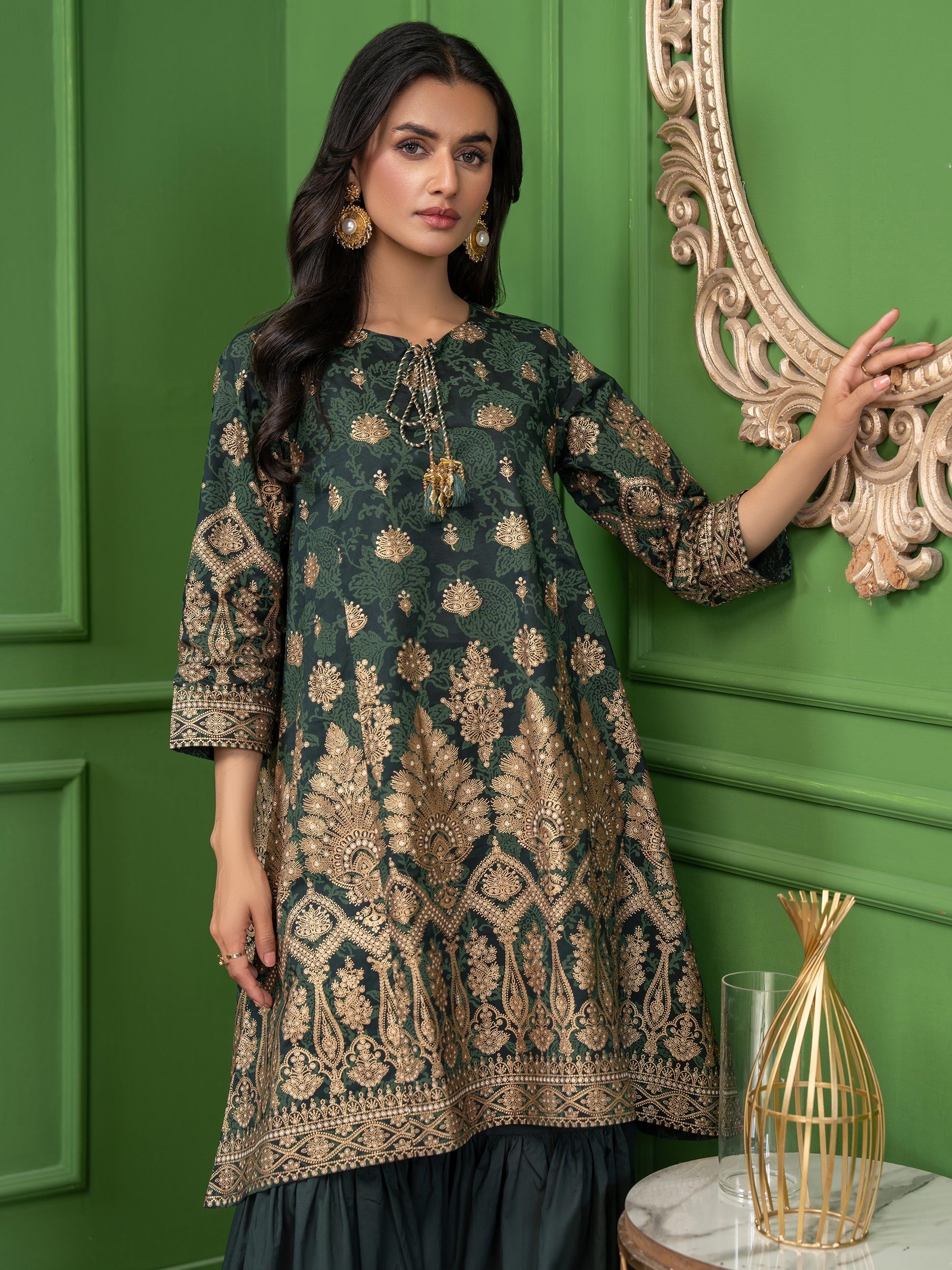 Limelight Summer Unstitched Printed Lawn 2Pc Suit U3419 Green Limelight Summer Unstitched Printed Lawn 2Pc Suit U3419 Green