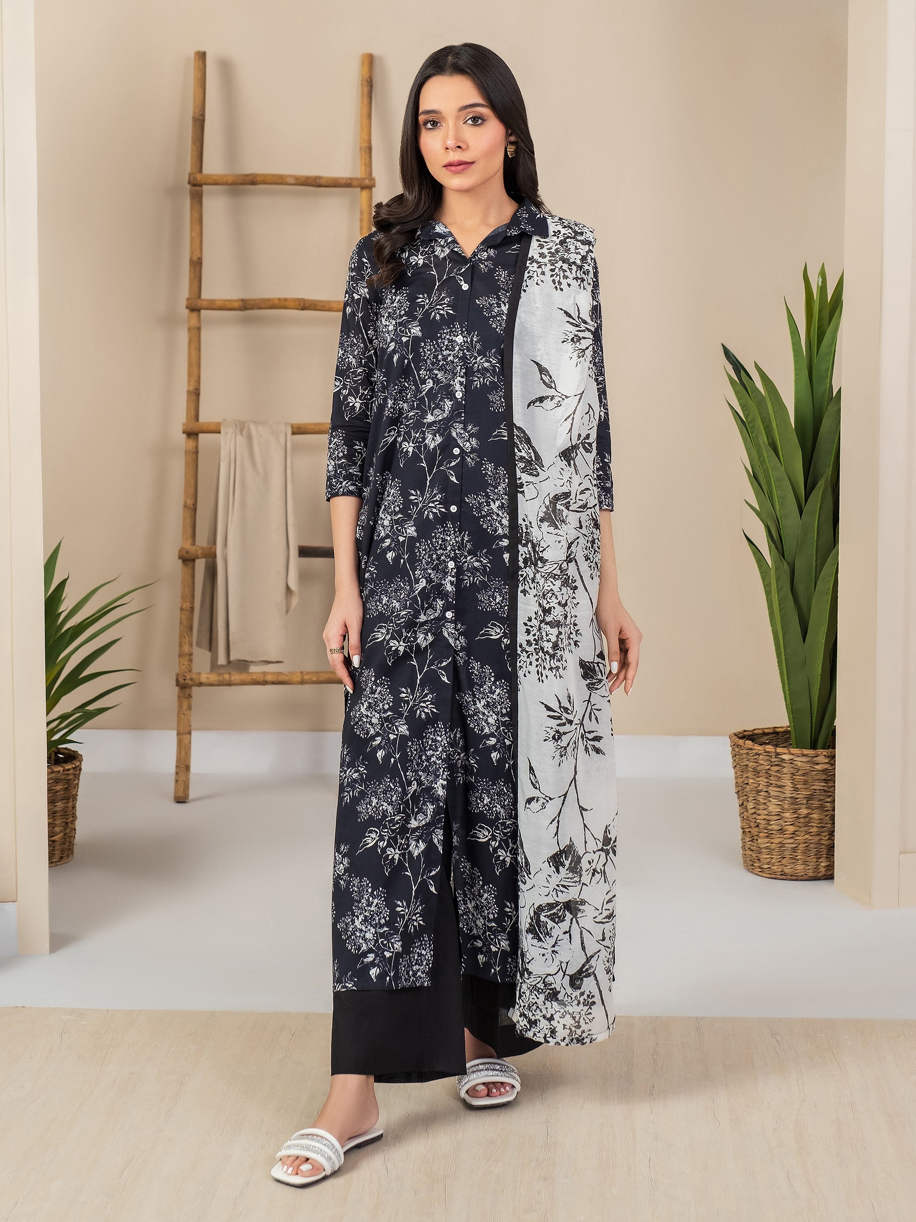 Limelight Summer Unstitched Printed Lawn 2Pc Suit U3514 Black