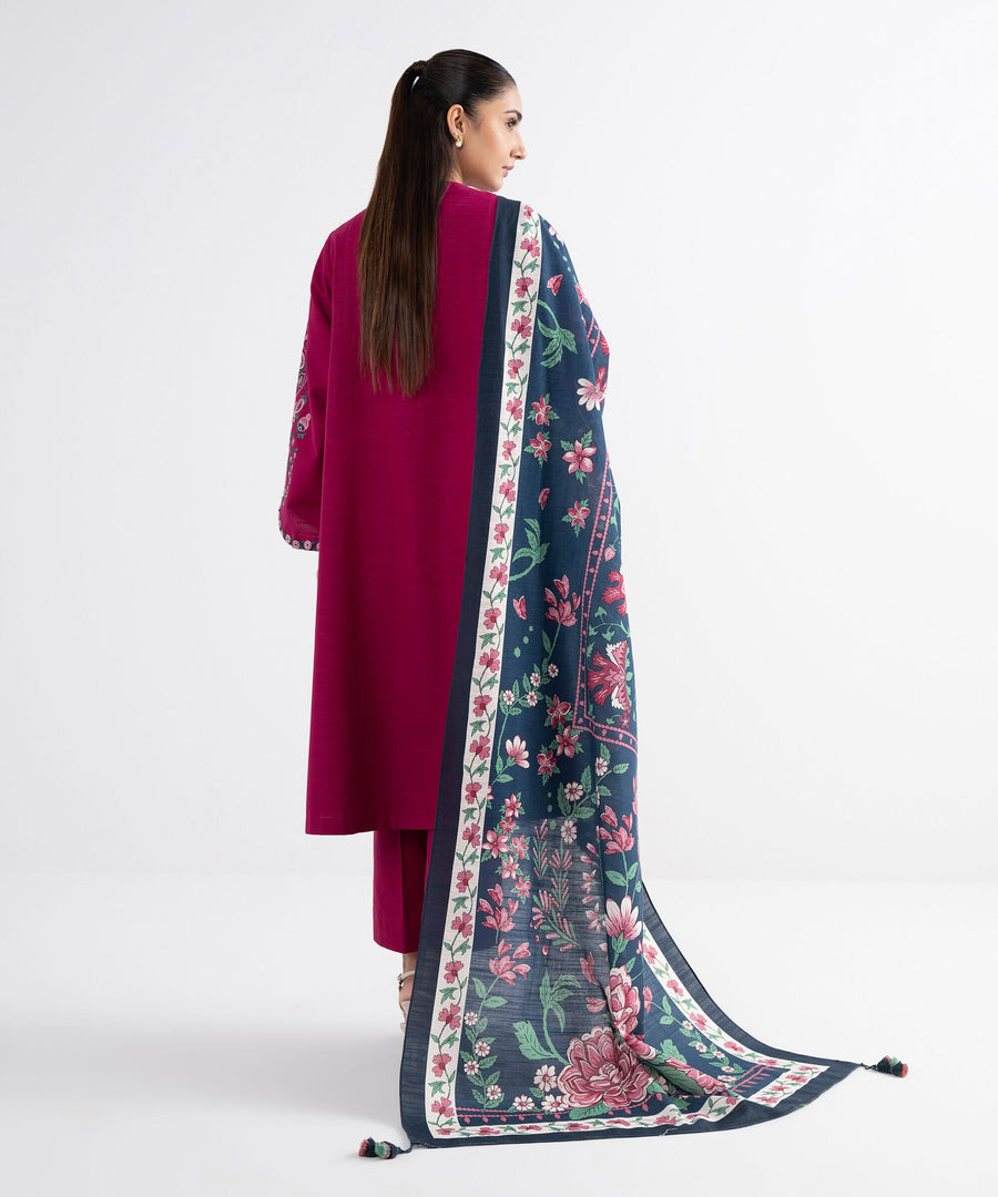 Sapphire Embroidered Khaddar Unstitched 3Pc Suit U3PEDY25V910