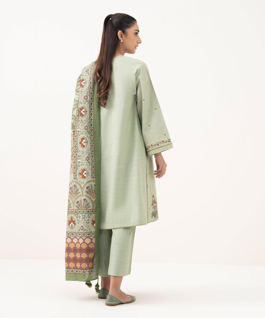 Sapphire Embroidered Khaddar Unstitched 3Pc Suit U3PEDY25V919