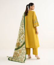 Sapphire Embroidered Khaddar Unstitched 3Pc Suit U3PEDY25V920
