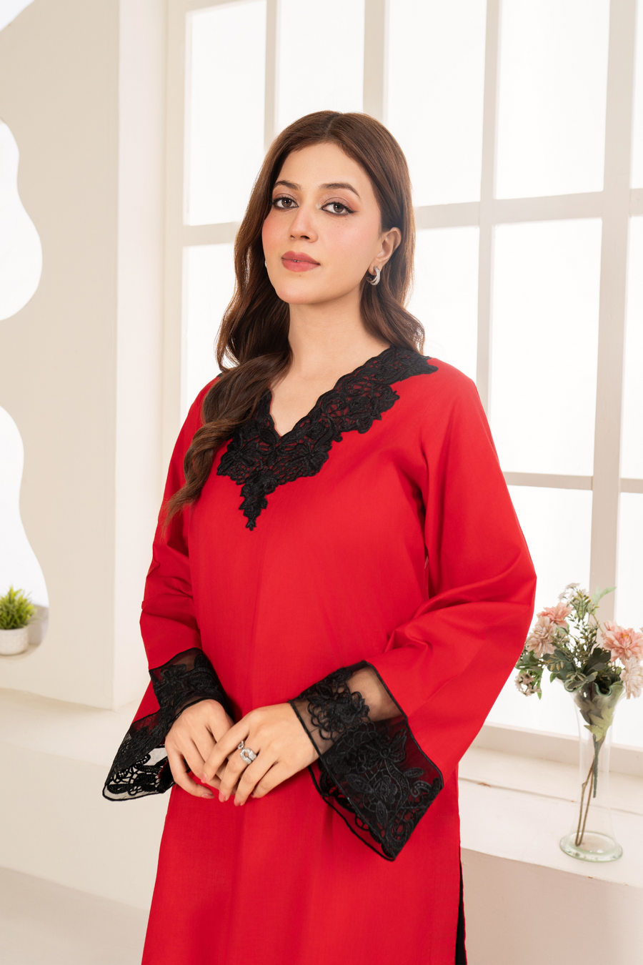 La Rosaa Akgalleria Stitched Cotton Lawn 2Pc Suit - Tulip