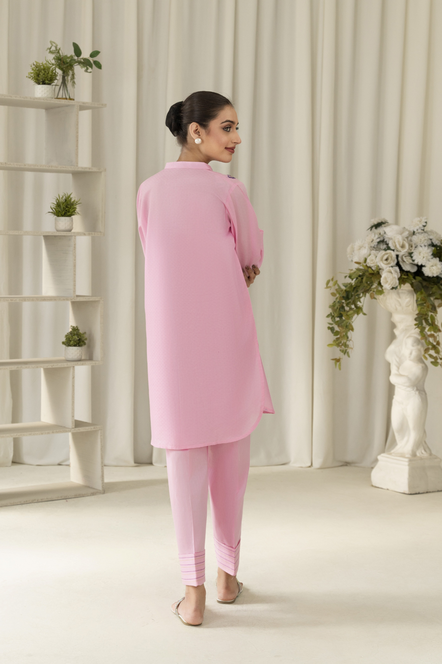 La Rosaa Akgalleria Dobby Lawn Stitched 2Pc Suit - Flora