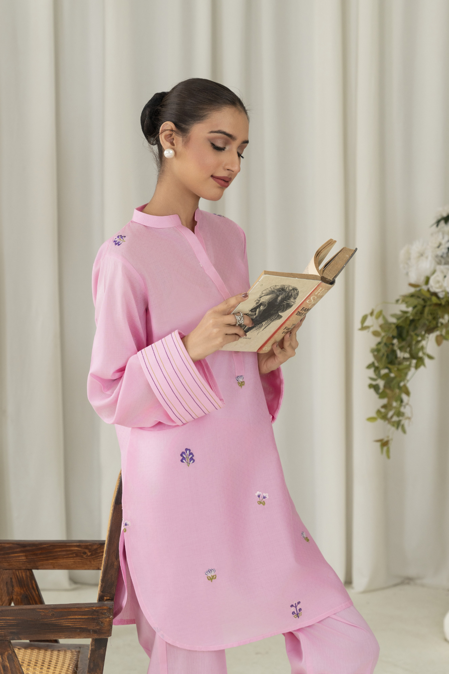 La Rosaa Akgalleria Dobby Lawn Stitched 2Pc Suit - Flora