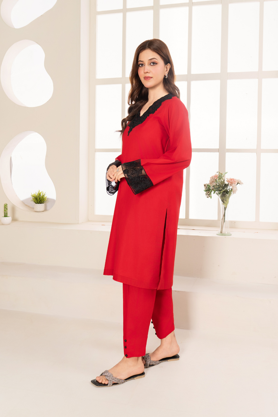 La Rosaa Akgalleria Stitched Cotton Lawn 2Pc Suit - Tulip