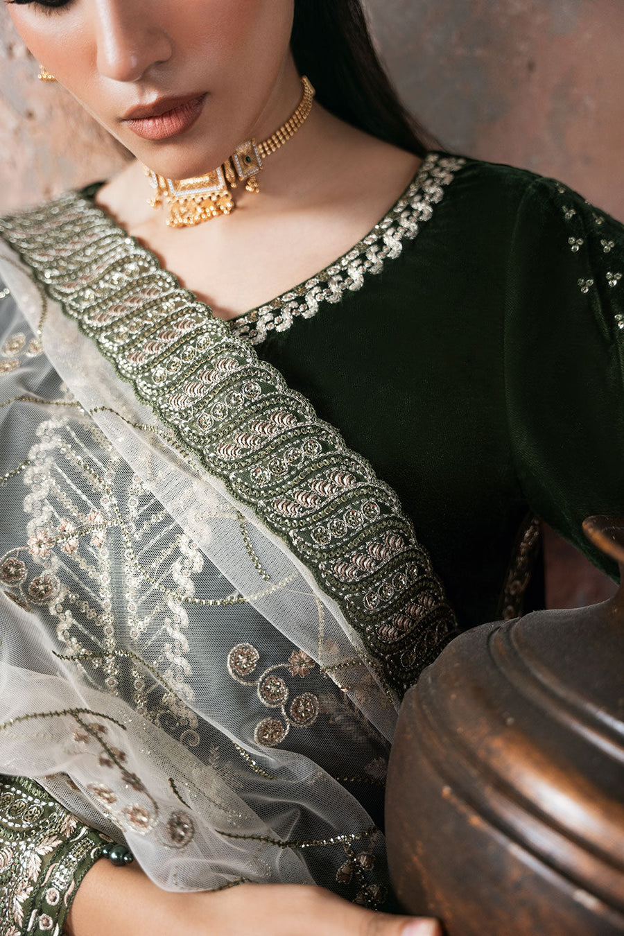 Ramsha Velvet Vol-07 Unstitched Embroidered 3Pc Suit V-705