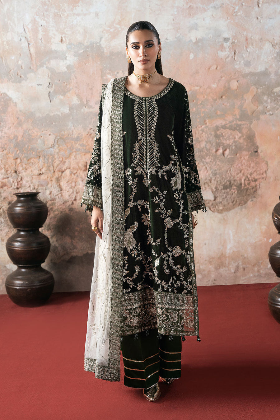 Ramsha Velvet Vol-07 Unstitched Embroidered 3Pc Suit V-705