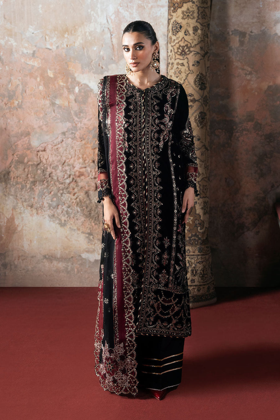 Ramsha Velvet Vol-07 Unstitched Embroidered 3Pc Suit V-706