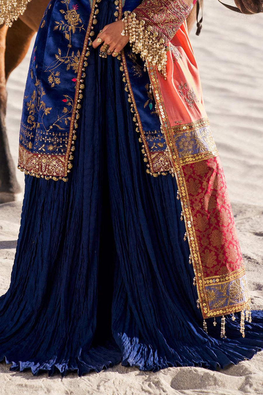 Sana Safinaz Luxury Winter Embroidered Velvet Unstitched 3Pc Suit V241-001