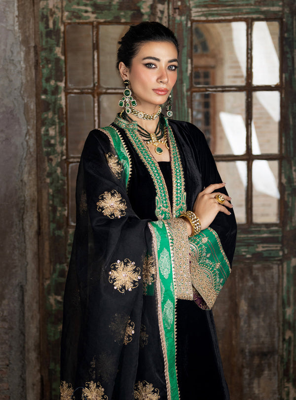 Zainab Chottani Embroidered Velvet Unstitched 3Pc Suit D-01 VANYA