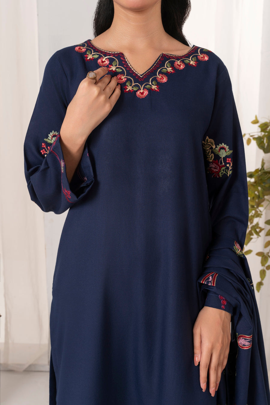 Feathers Fully Embroidered Dhanak Unstitched 3Pc Suit VELREN-FT545