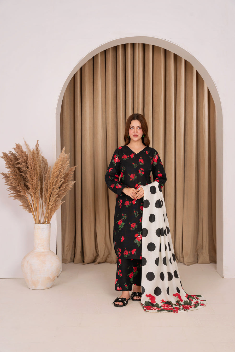 Feathers Digital Printed Khaddar Unstitched 3Pc Suit VIRENNE-FT596
