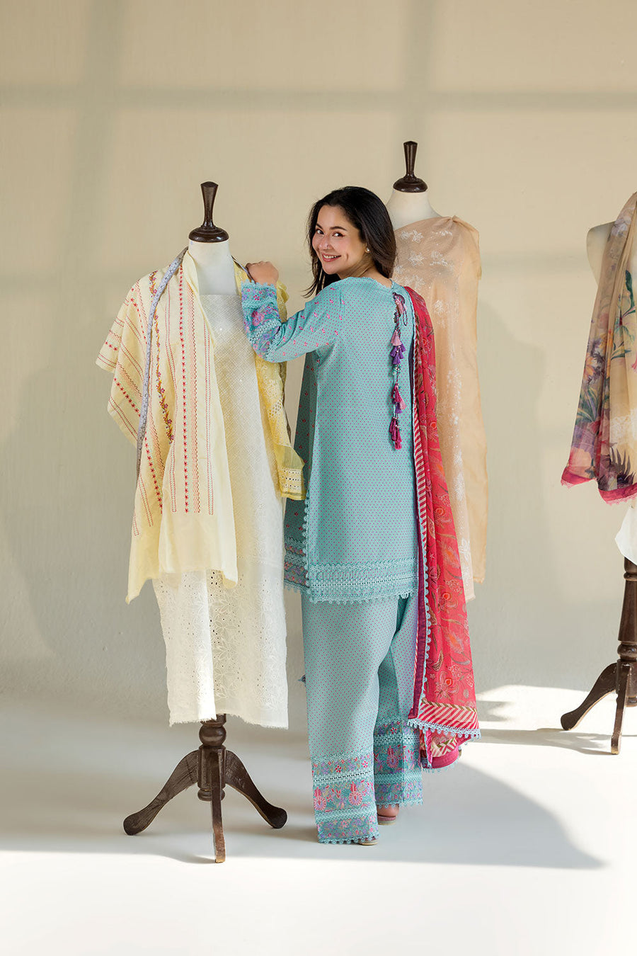 Sobia Nazir Vital Embroidered Lawn Unstitched 3Pc Suit VT26-06A